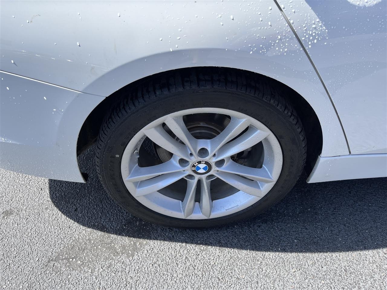 BMW 3 Series  2016