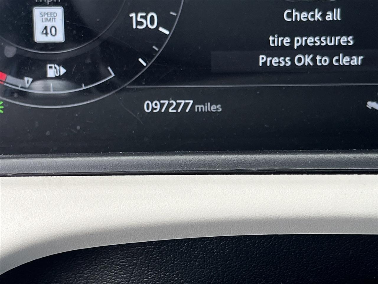 Land Rover Range Rover Velar  2018