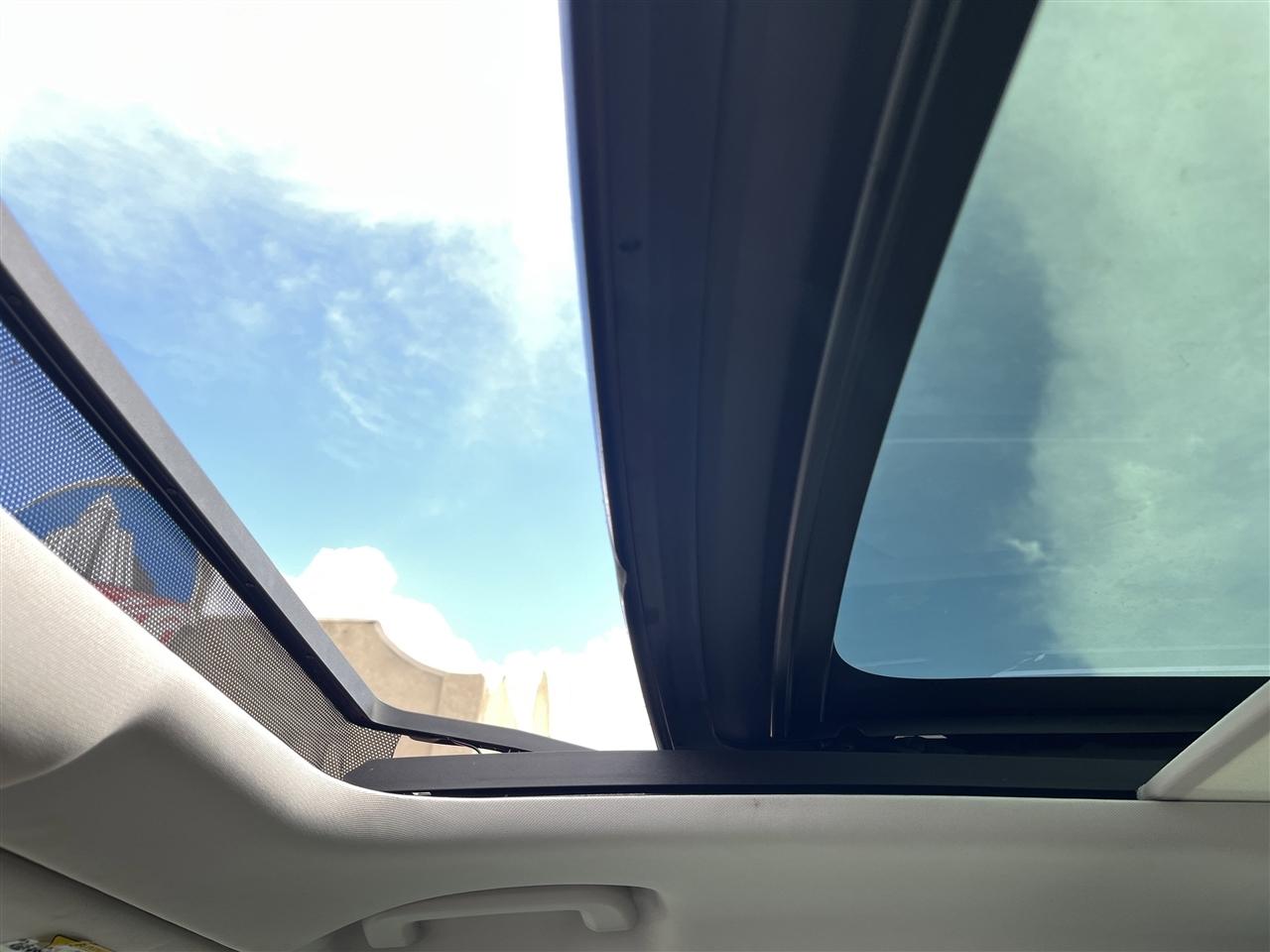 Land Rover Range Rover Velar  2018