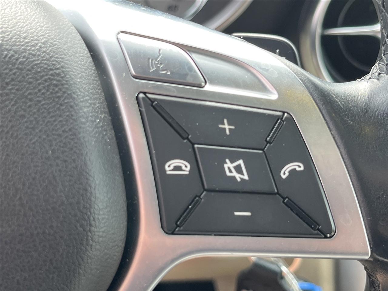 Mercedes-Benz SLK-Class  2015