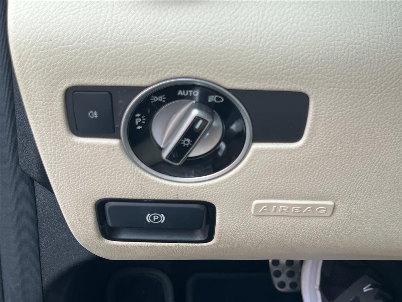 Mercedes-Benz SLK-Class  2015