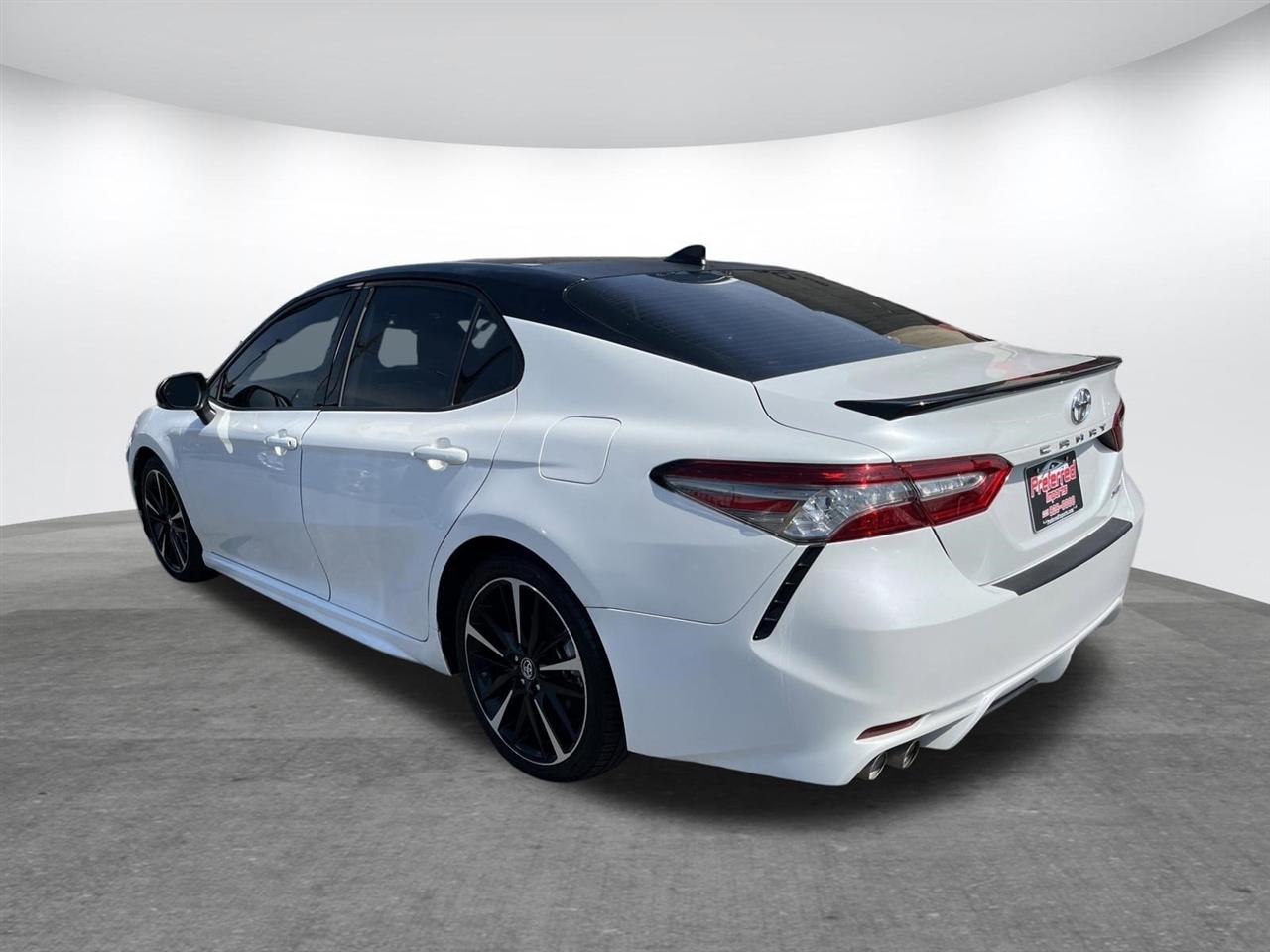 Toyota Camry  2019