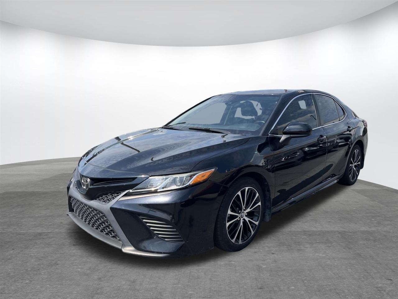 Toyota Camry  2020