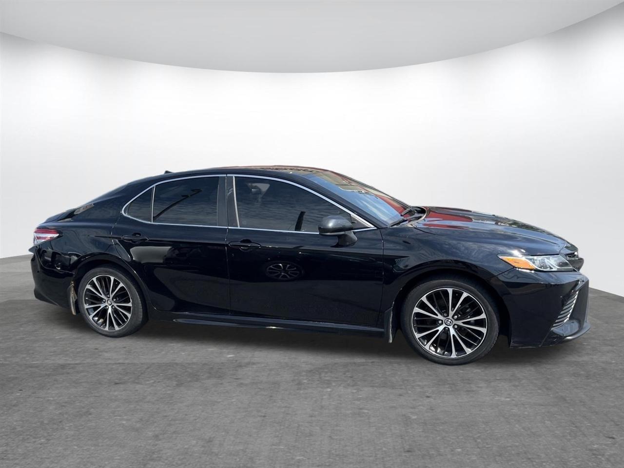 Toyota Camry  2020