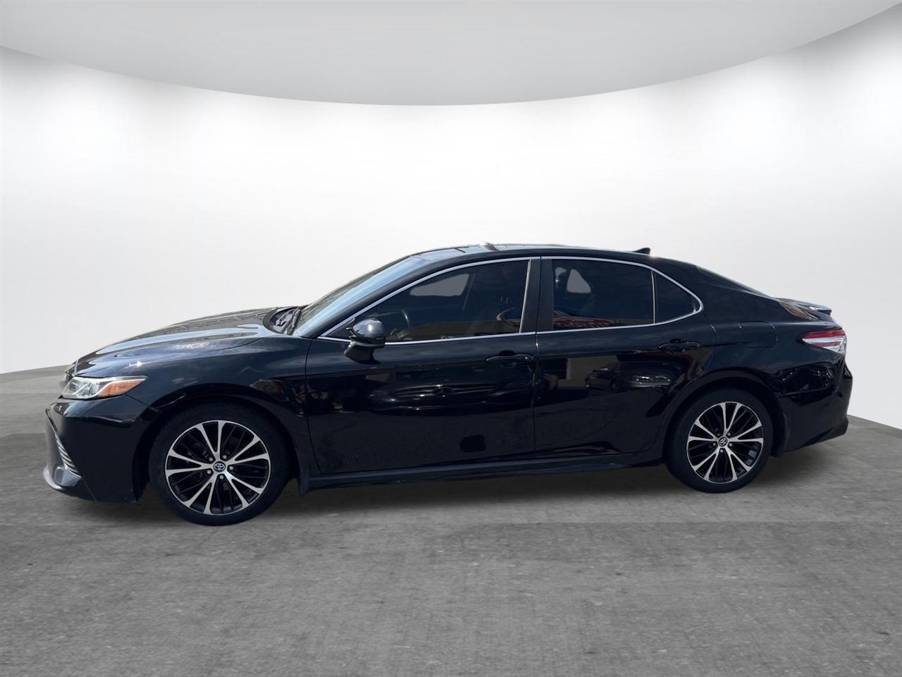 Toyota Camry  2020