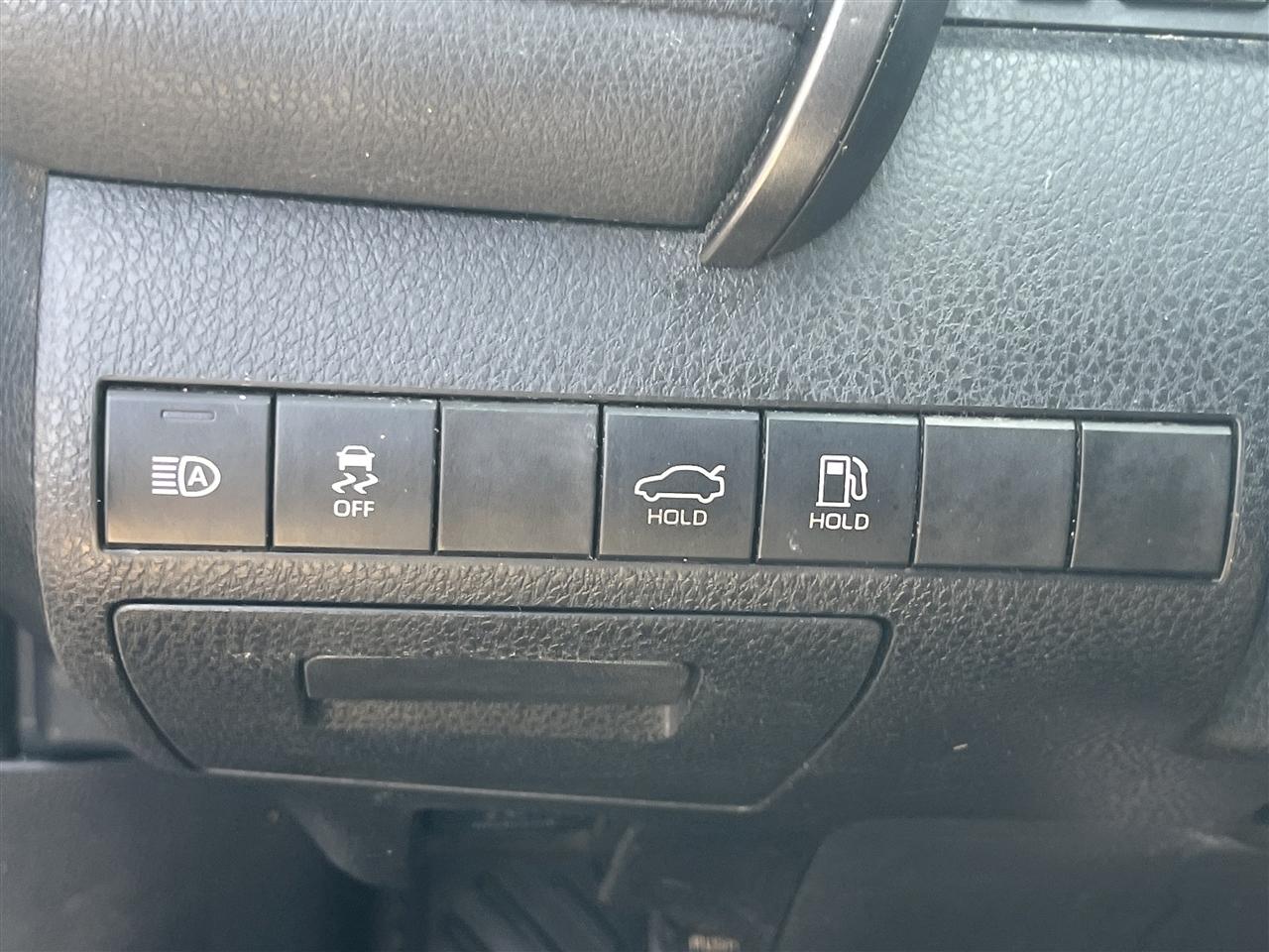 Toyota Camry  2020