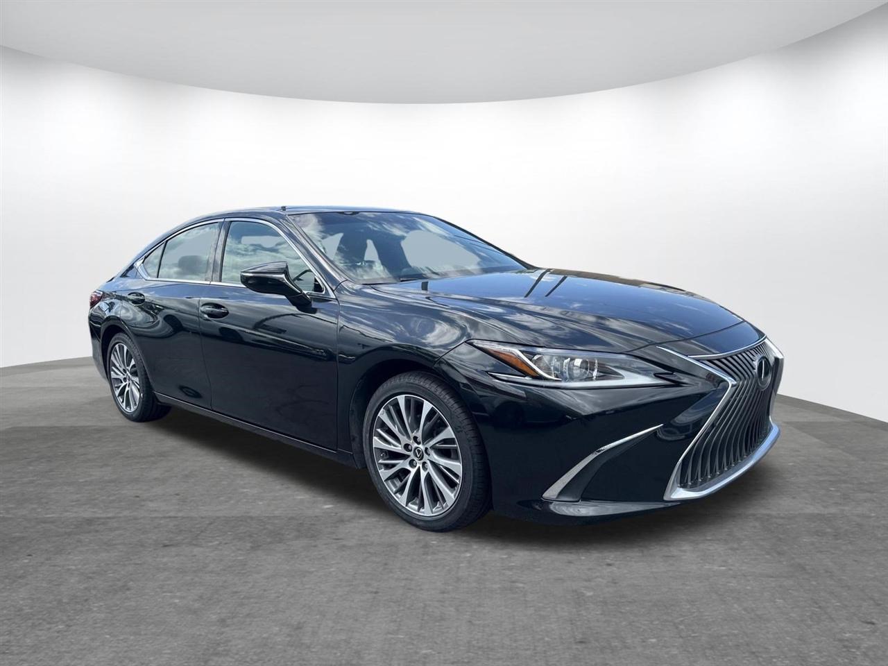 2021 Lexus ES BASE