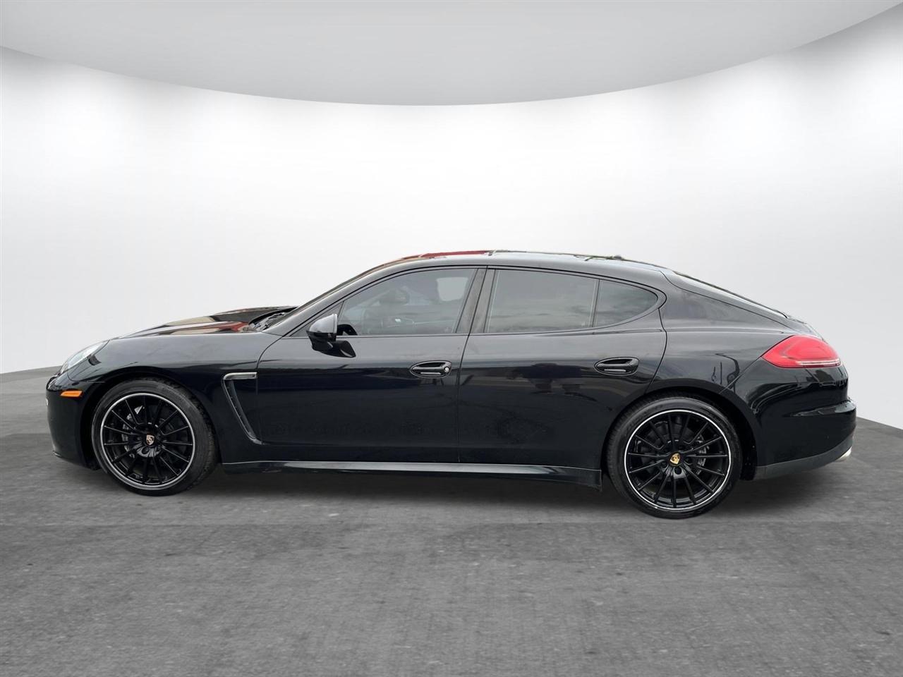 Porsche Panamera  2014