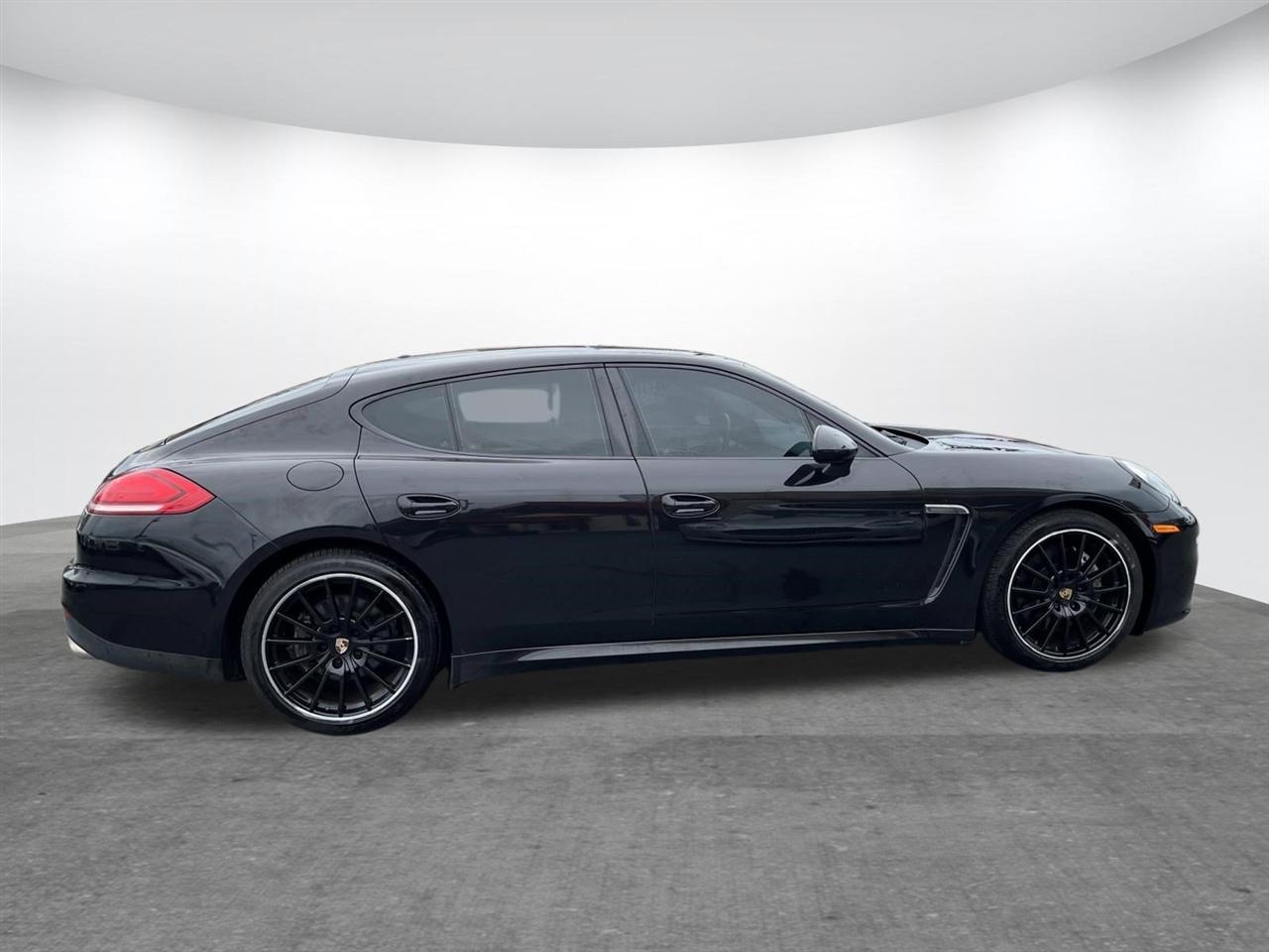 Porsche Panamera  2014