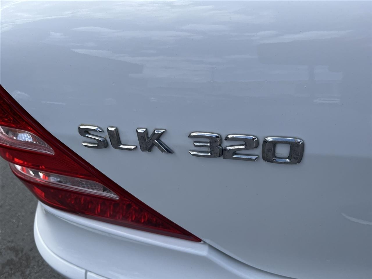 Mercedes-Benz SLK-Class  2001