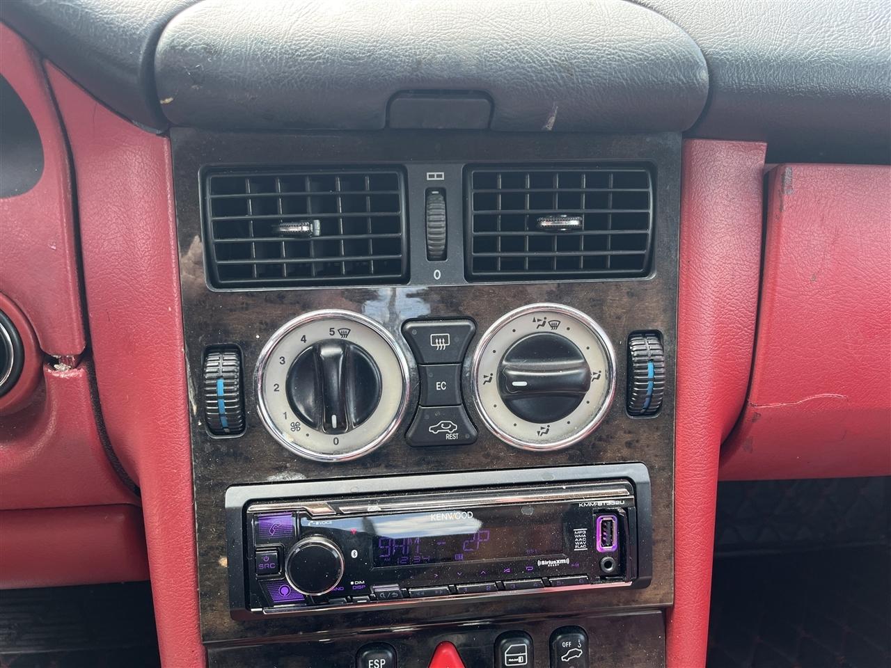 Mercedes-Benz SLK-Class  2001