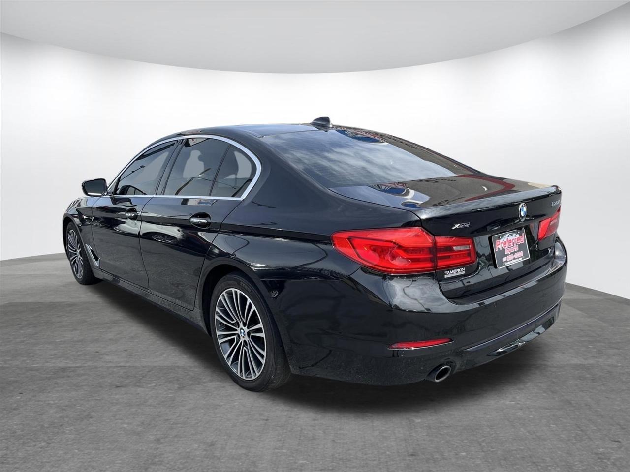 BMW 5 Series  2017