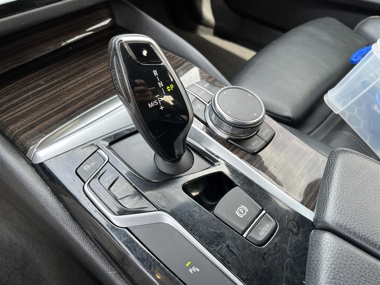 BMW 5 Series  2017
