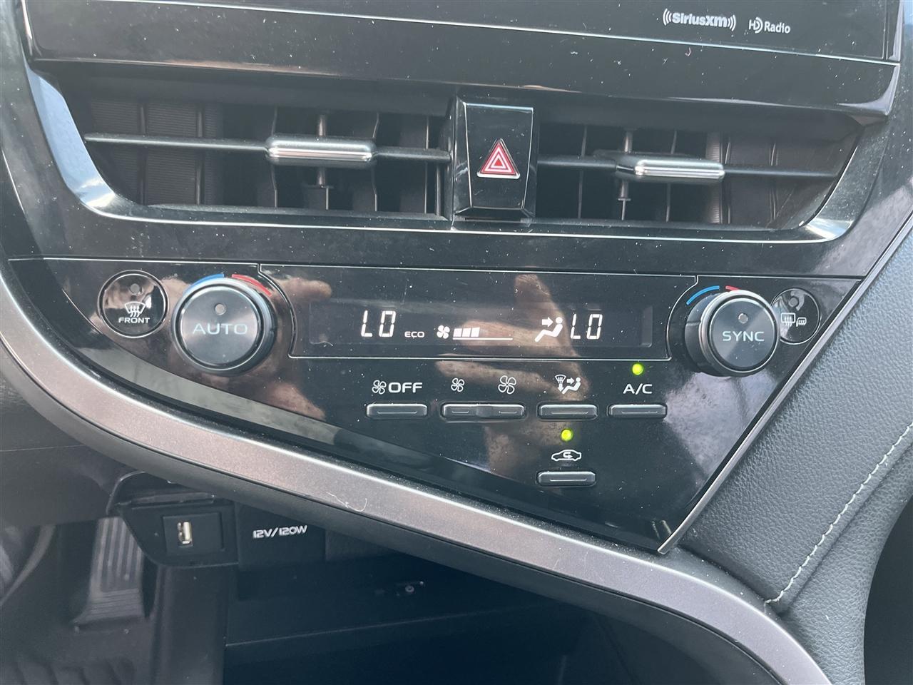 Toyota Camry  2022