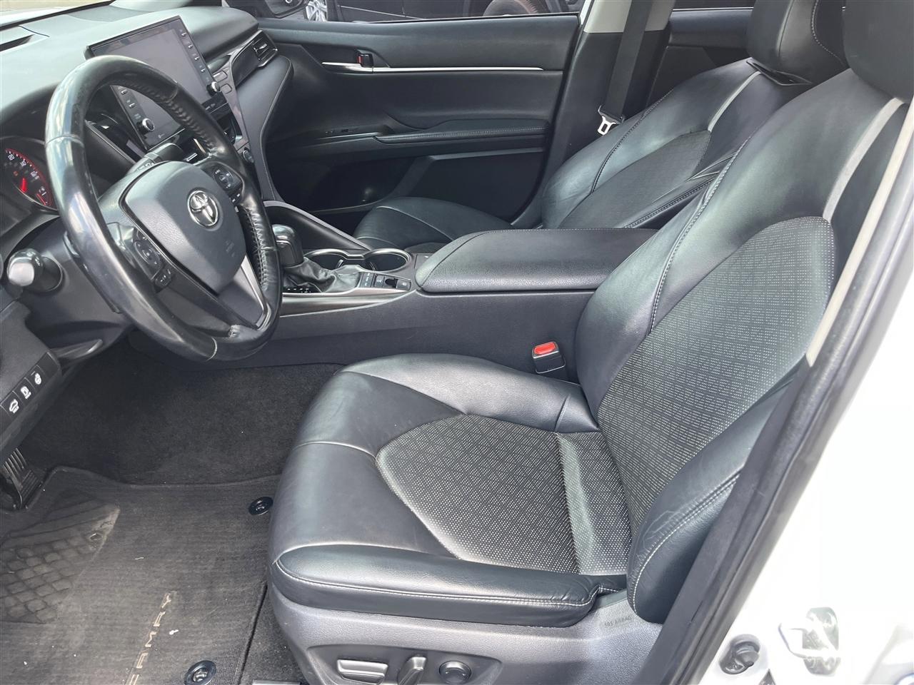Toyota Camry  2022