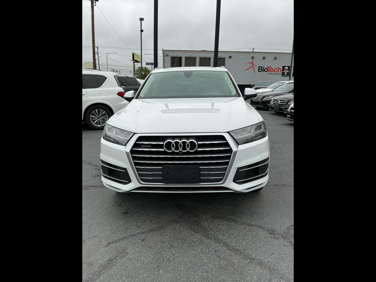 Audi Q7  2019