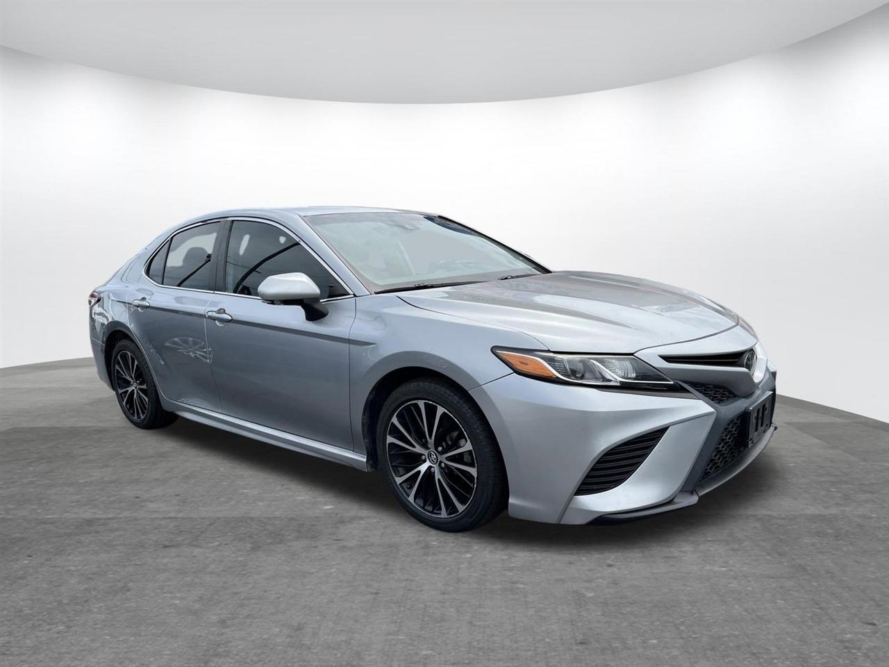 Toyota Camry  2020