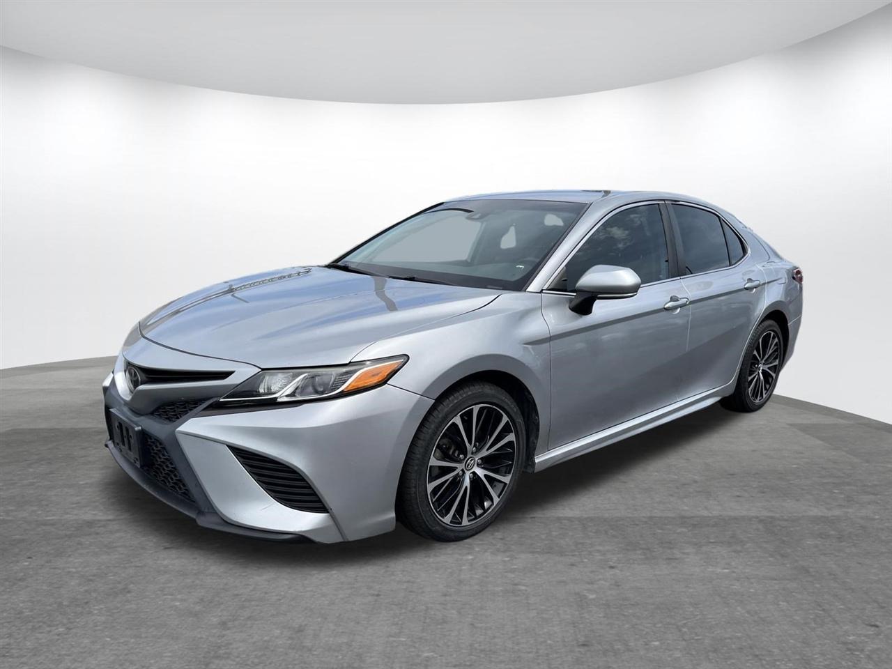 Toyota Camry  2020