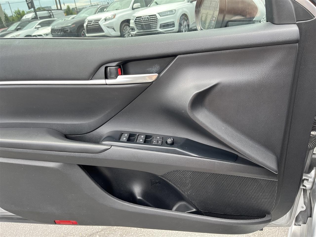 Toyota Camry  2020