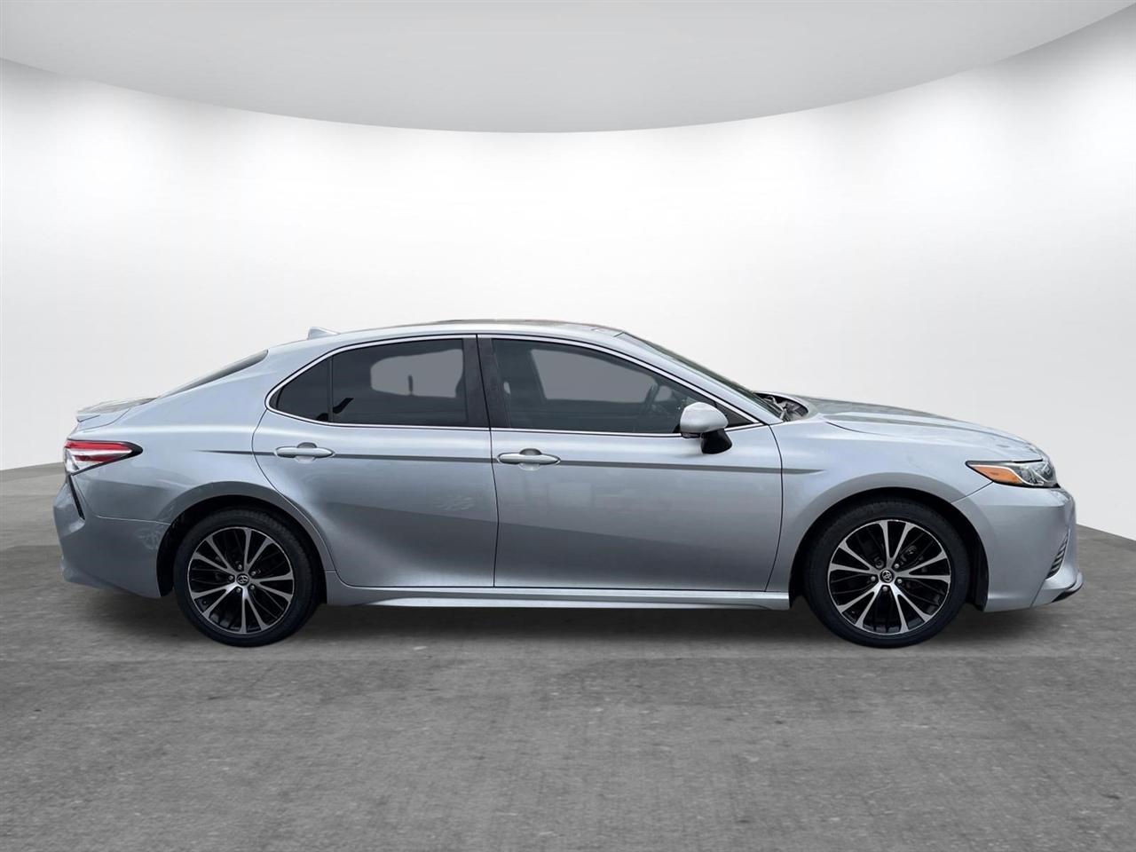 Toyota Camry  2020