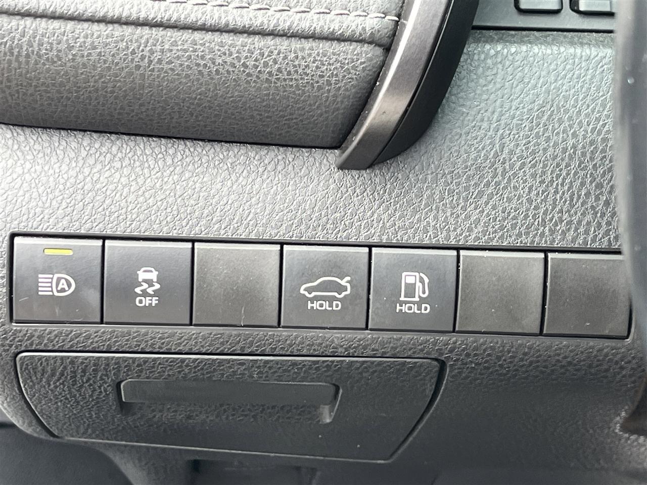 Toyota Camry  2020