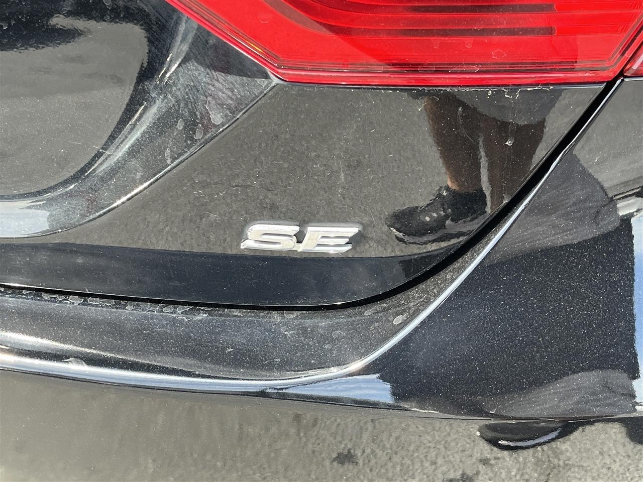 Toyota Camry  2021
