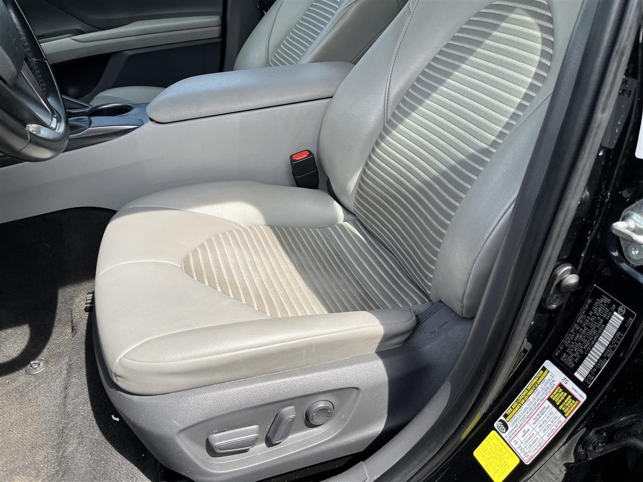 Toyota Camry  2021