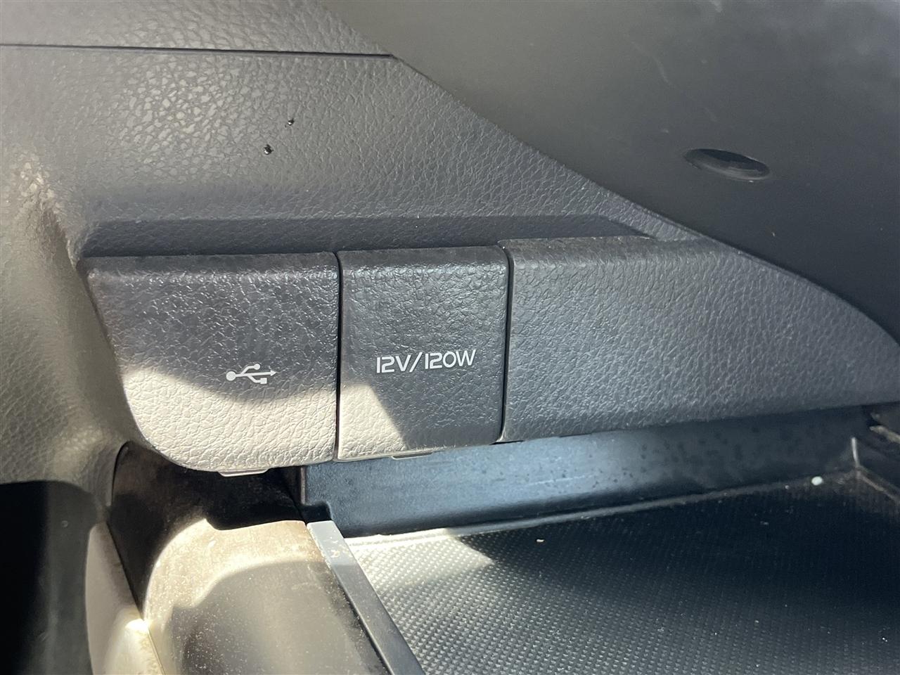 Toyota Camry  2021