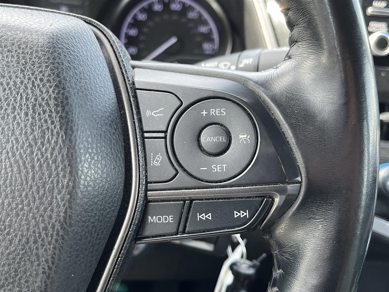 Toyota Camry  2021