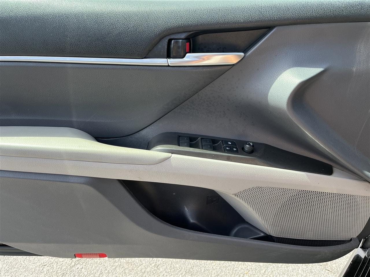 Toyota Camry  2021