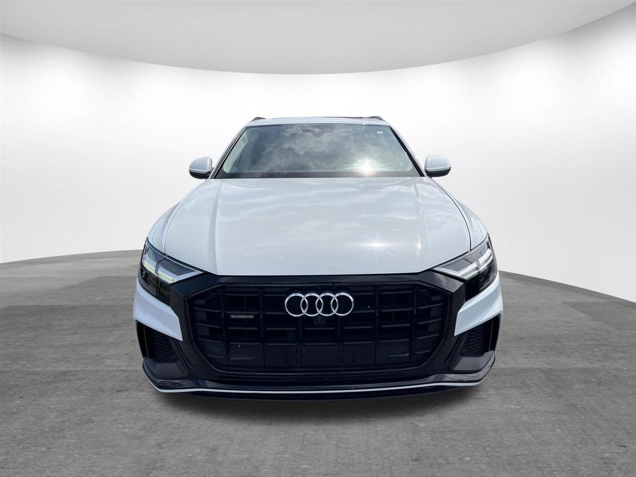 Audi Q8  2021