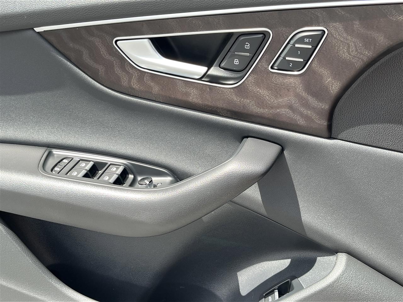 Audi Q8  2021