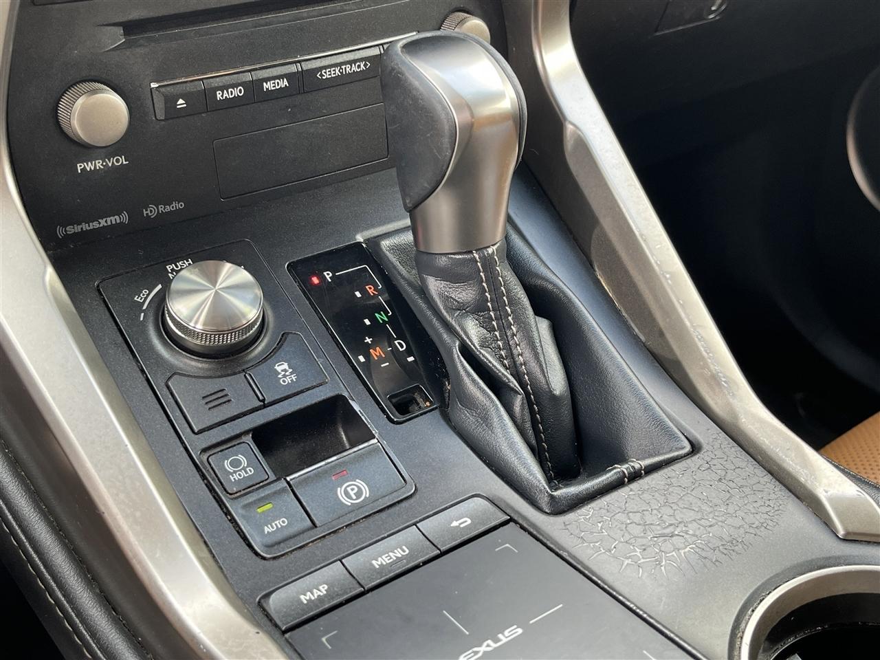 Lexus NX  2018