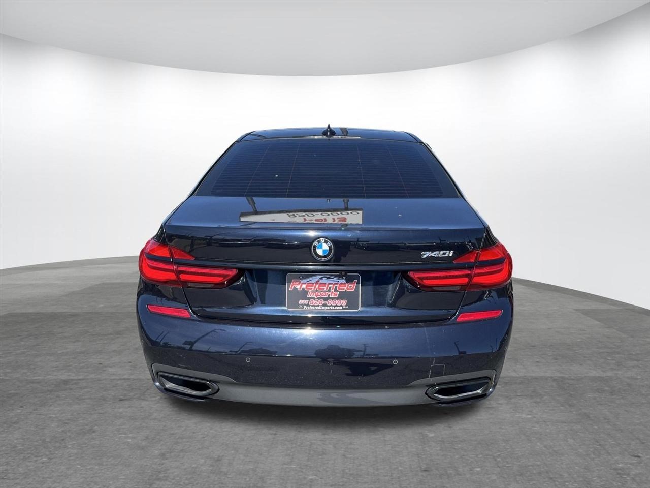 BMW 7 Series  2019