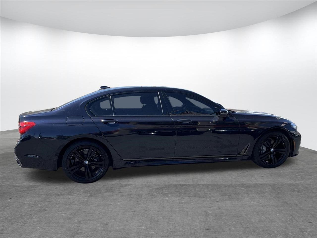 BMW 7 Series  2019