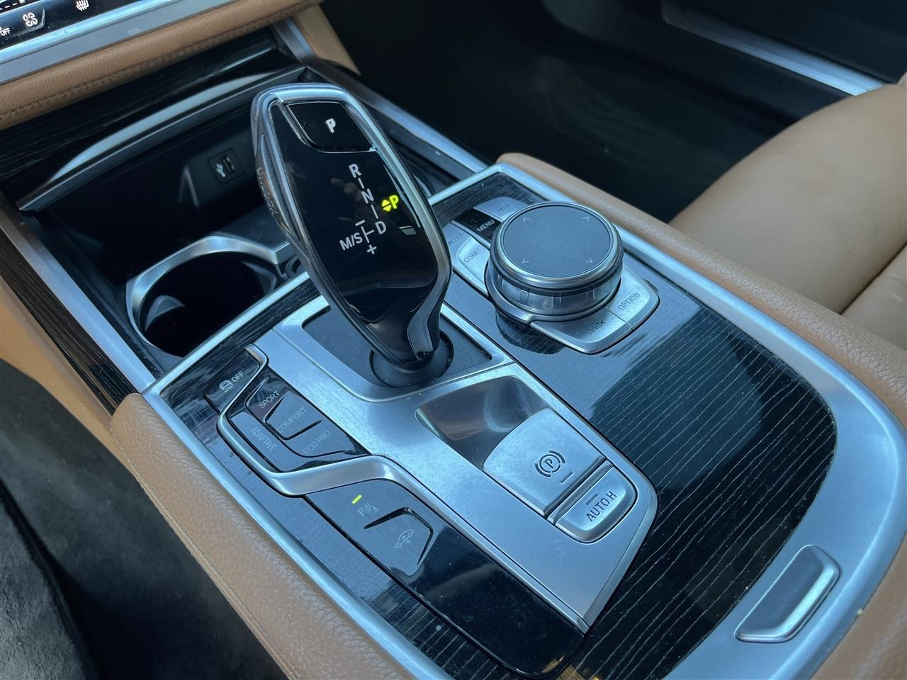 BMW 7 Series  2019