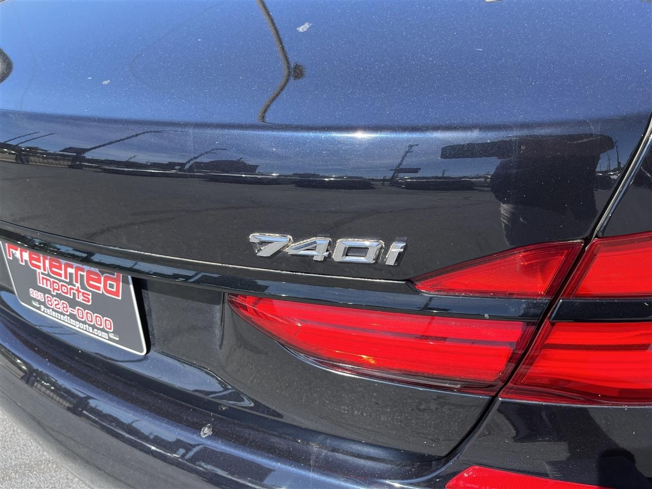 BMW 7 Series  2019