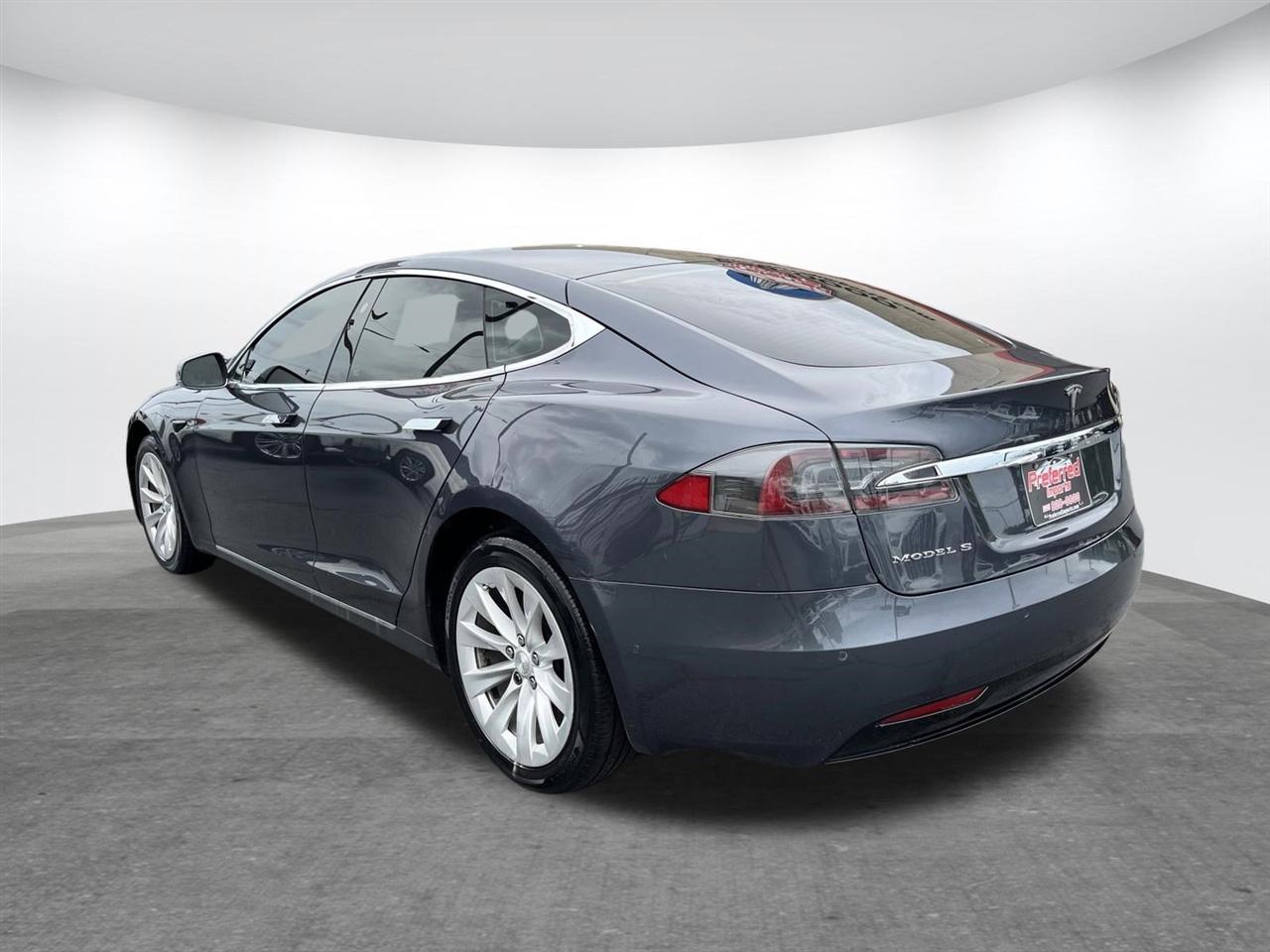 Tesla Model S  2017