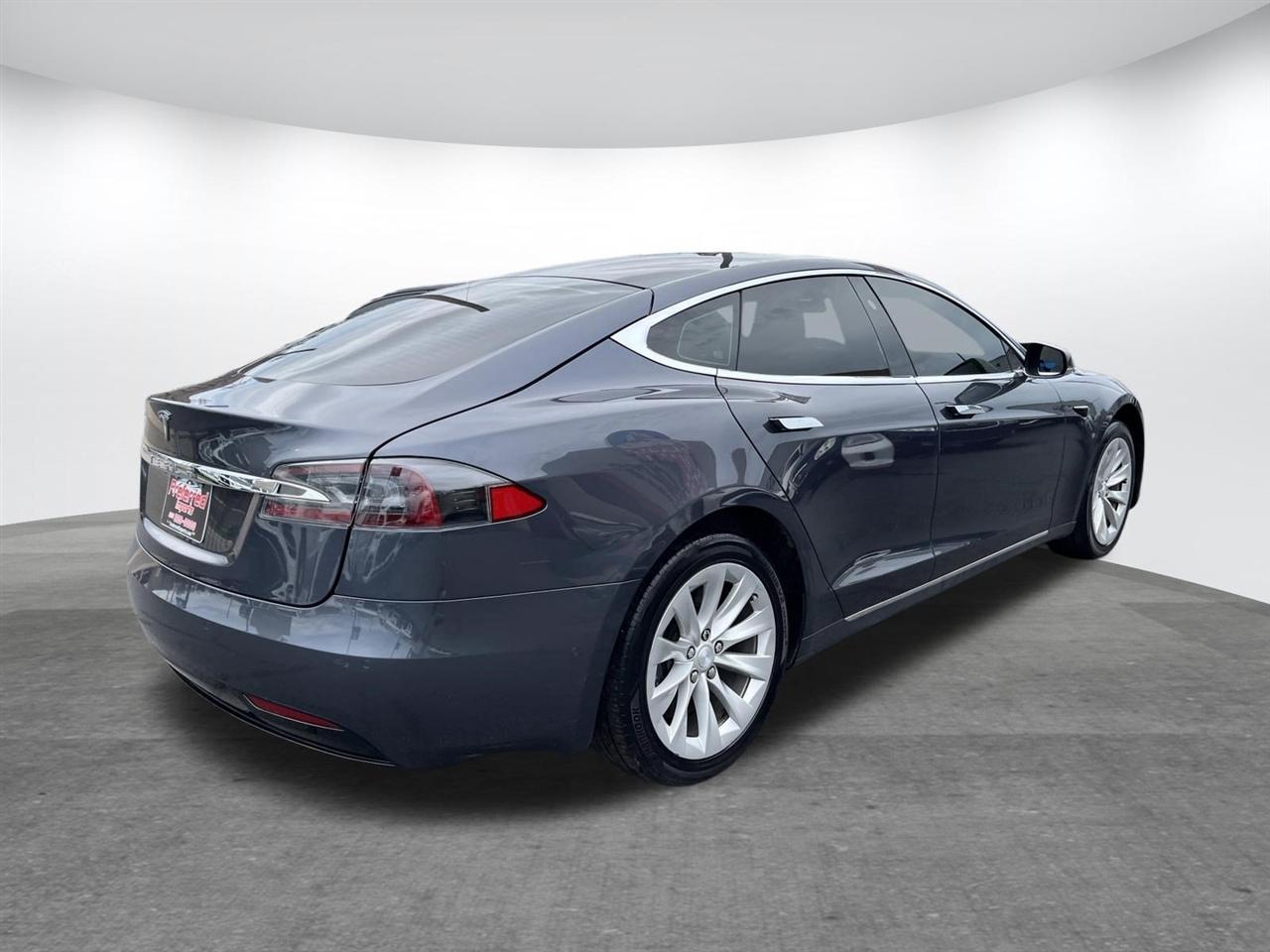 Tesla Model S  2017