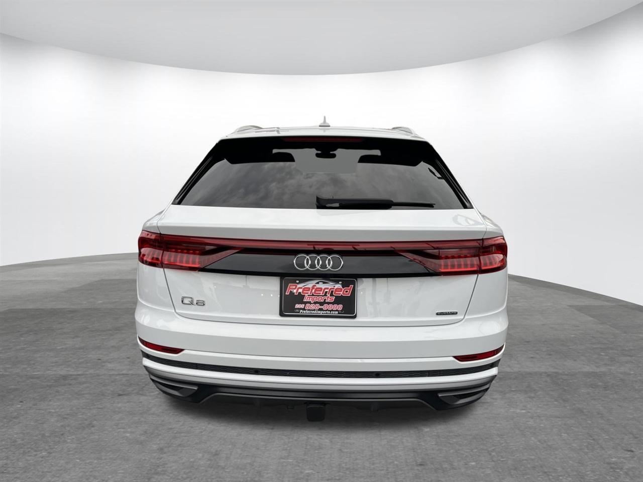 Audi Q8  2023