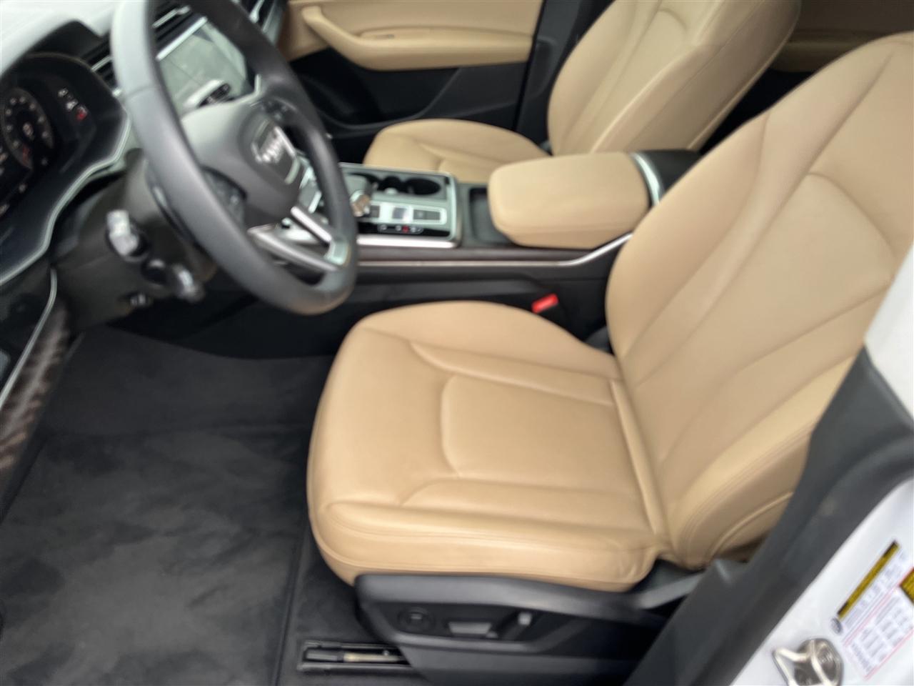 Audi Q8  2023