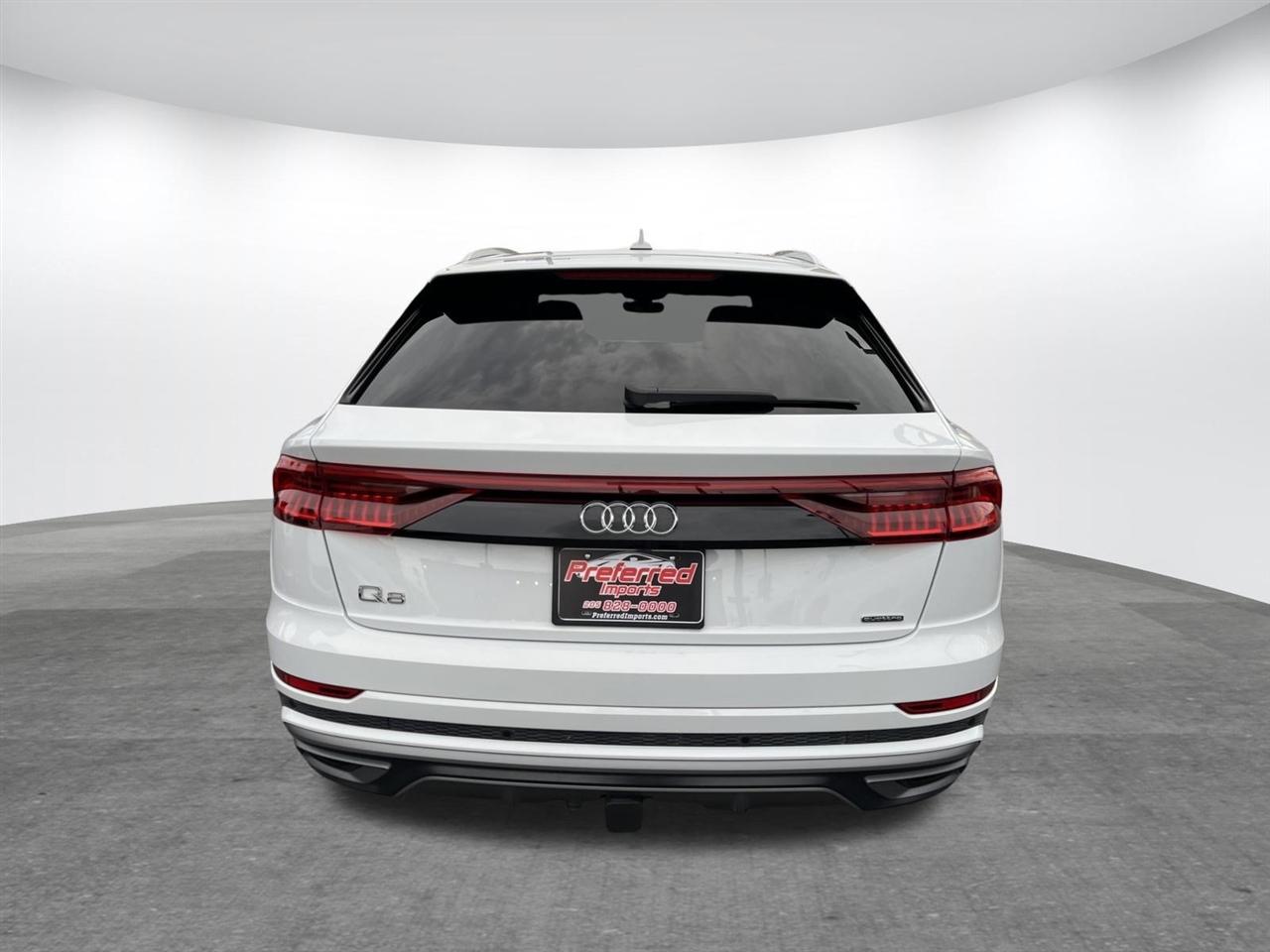 Audi Q8  2023
