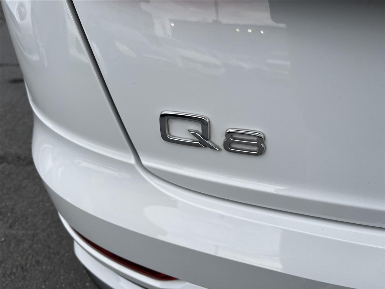 Audi Q8  2023