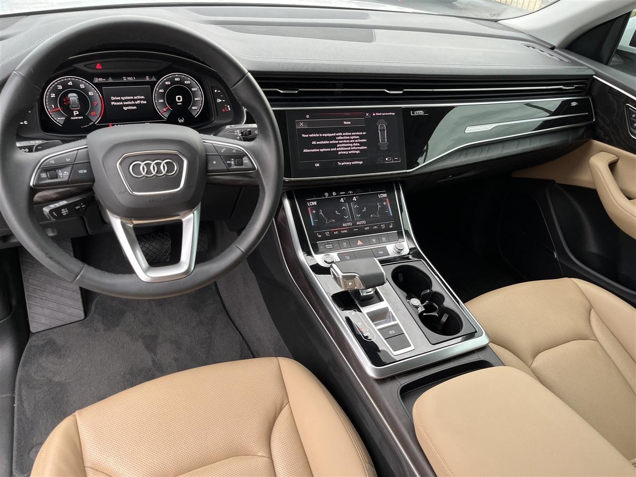 Audi Q8  2023