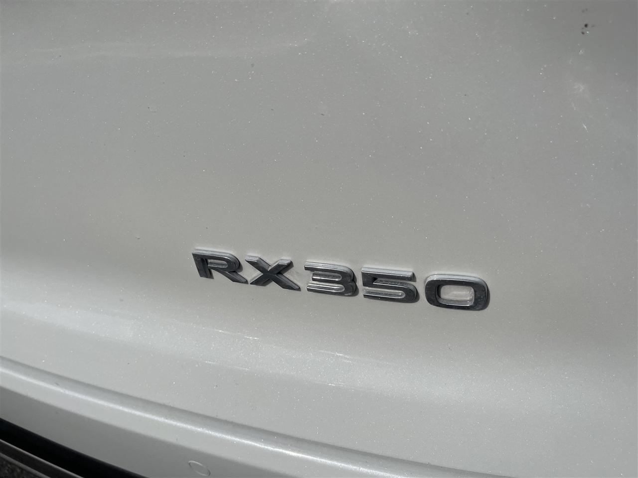 Lexus RX  2023