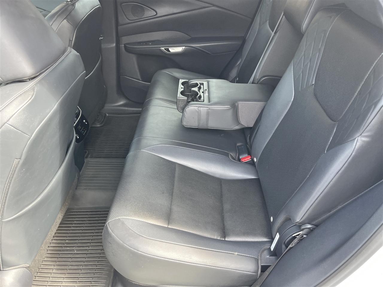 Lexus RX  2023