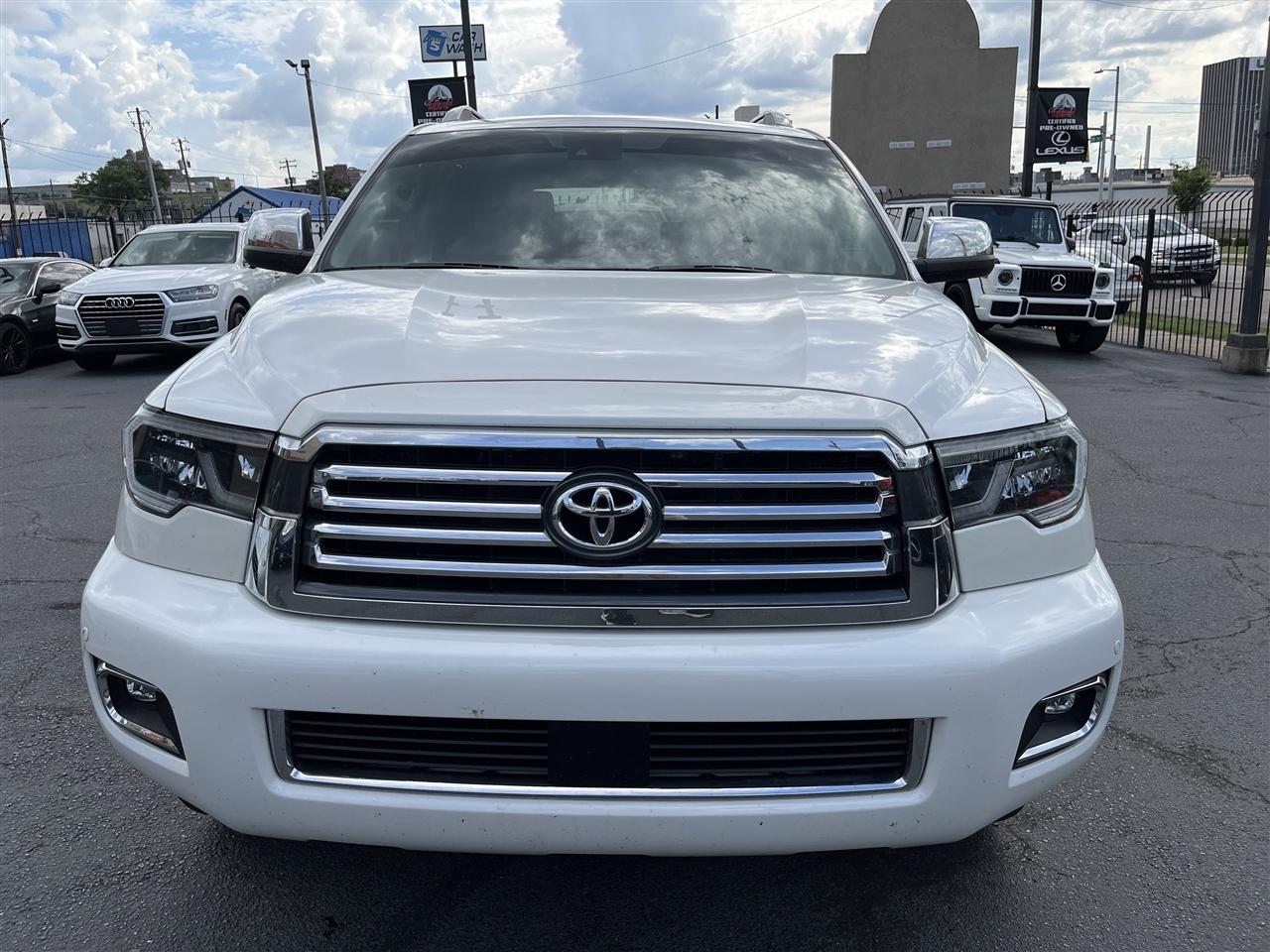 Toyota Sequoia  2018