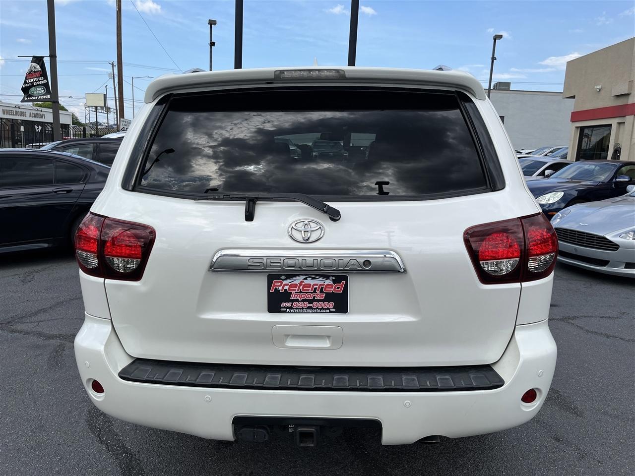 Toyota Sequoia  2018