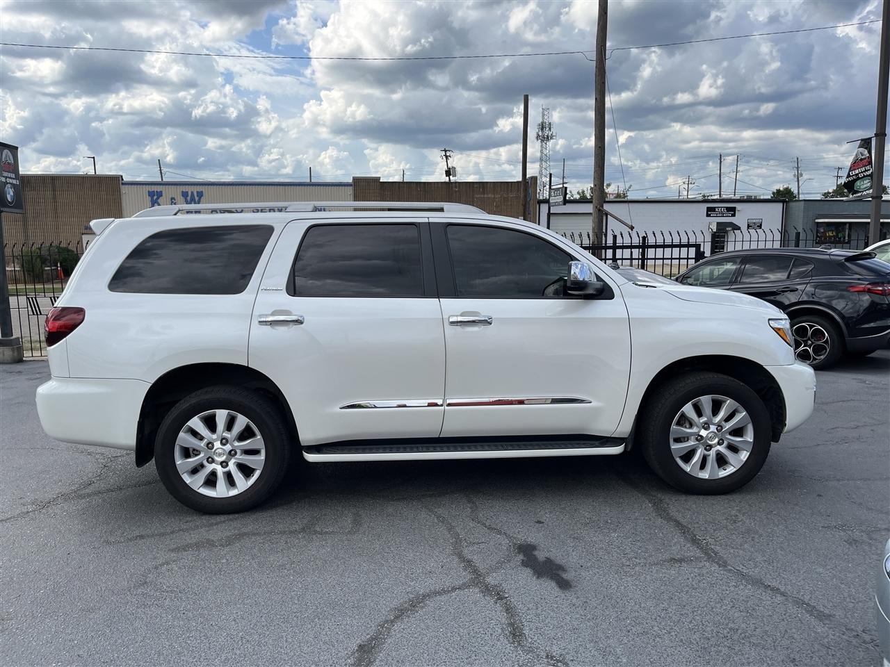 Toyota Sequoia  2018