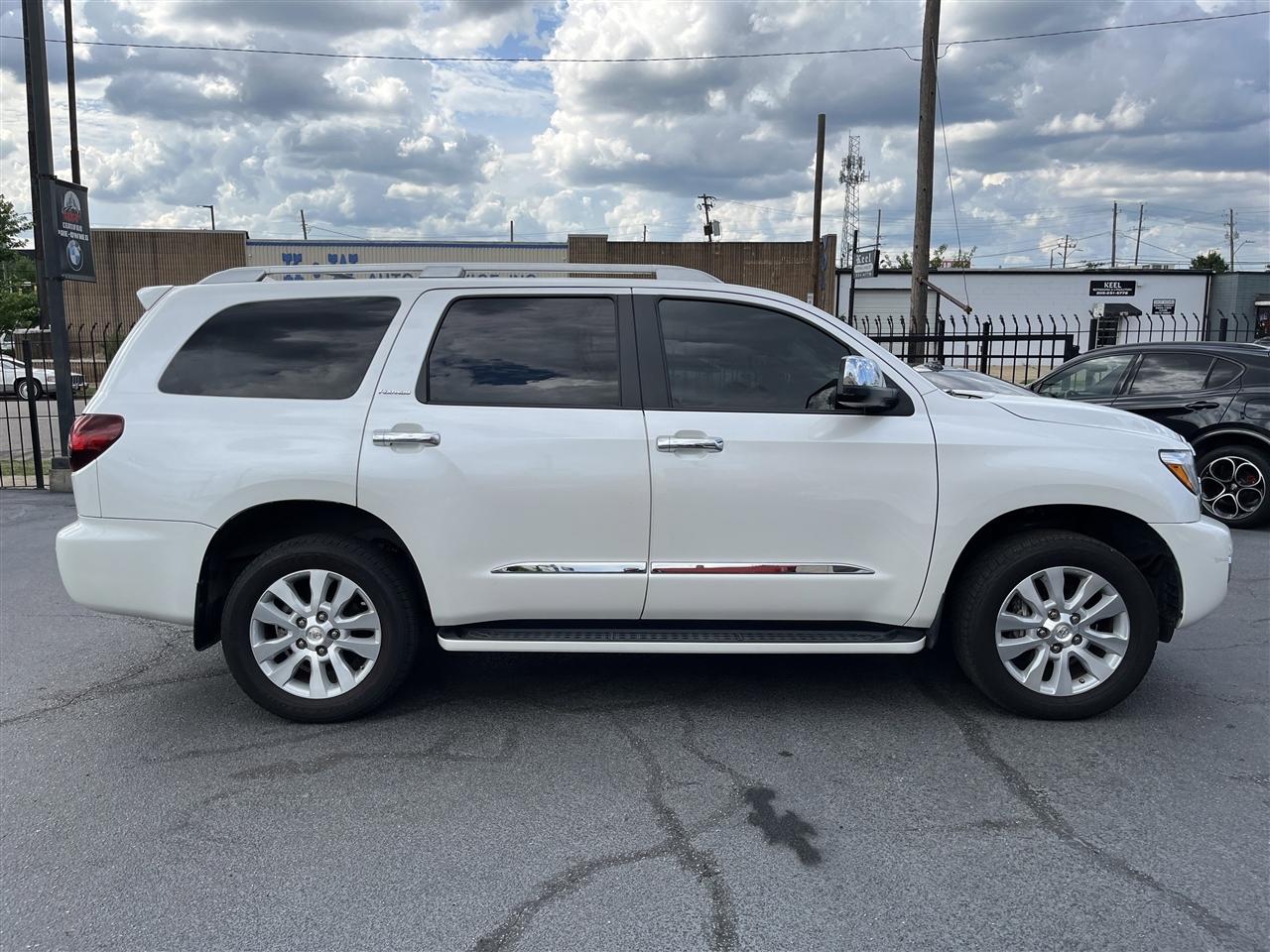 Toyota Sequoia  2018